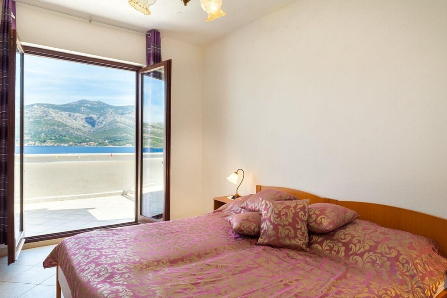 Apartments Mari Zrnovo Екстер'єр фото
